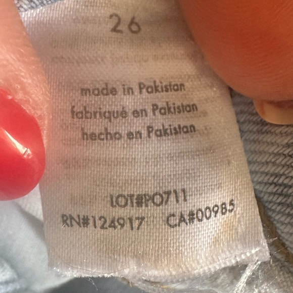 We Wore What High Rise Curvy Crop Straight Leg Jean - Super Light Wash - Size 26 - Picture 13 of 13